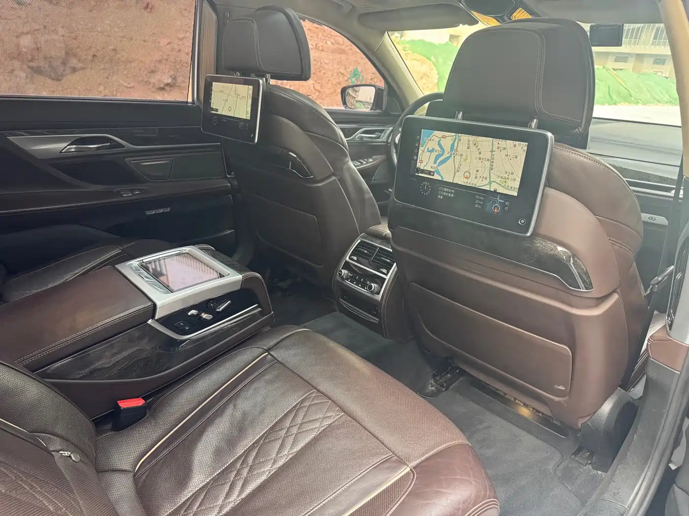 BMW 7 Series 2016 730Li Luxury фото 9