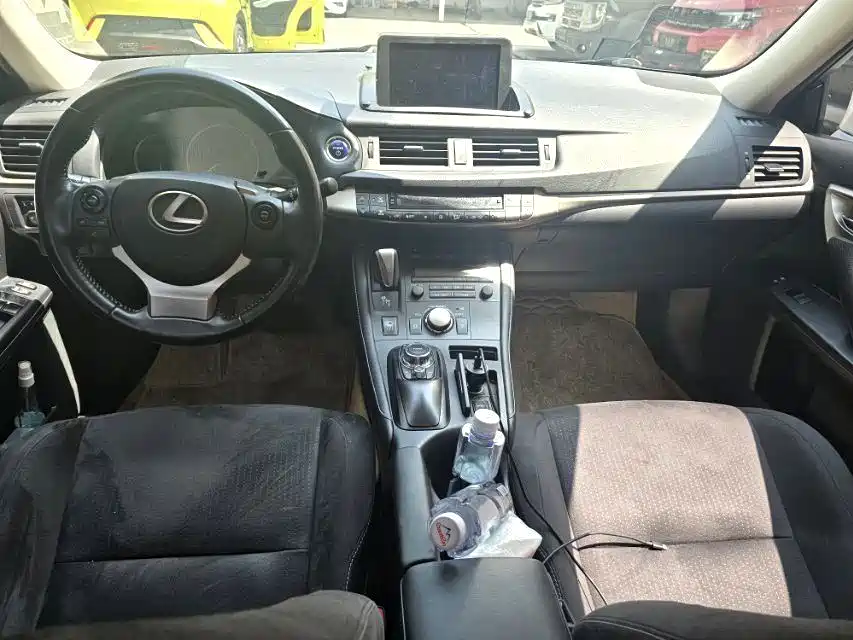 Lexus CT 2020 2017 CT200h Elite Edition Monochrome China V