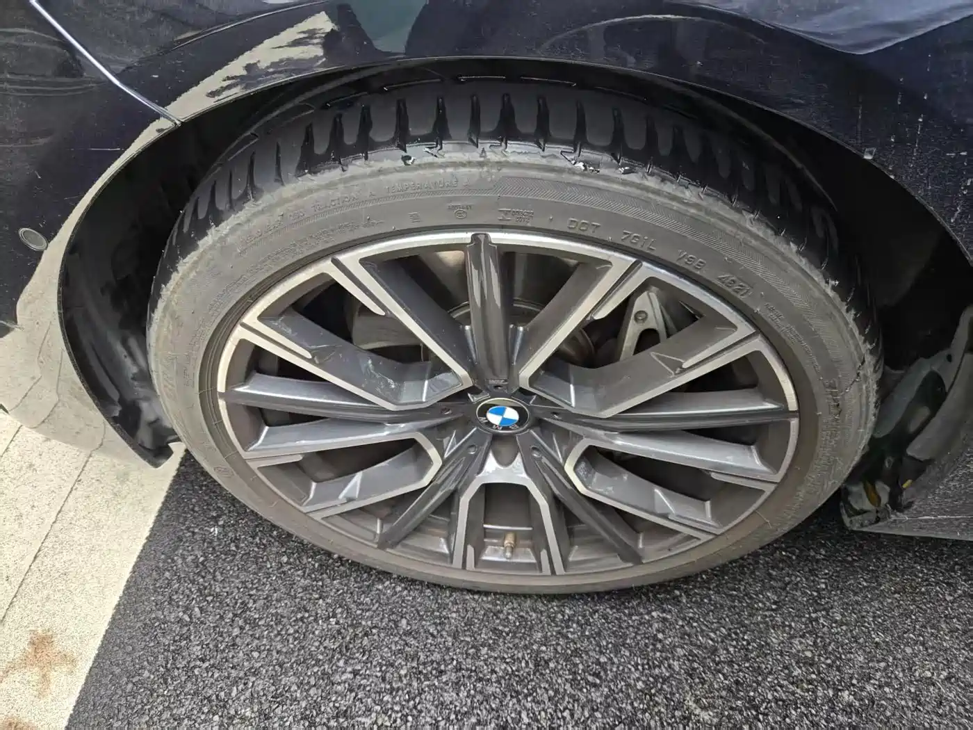 BMW 7 Series 2021 Model 740Li Leading M Sport Package фото 9