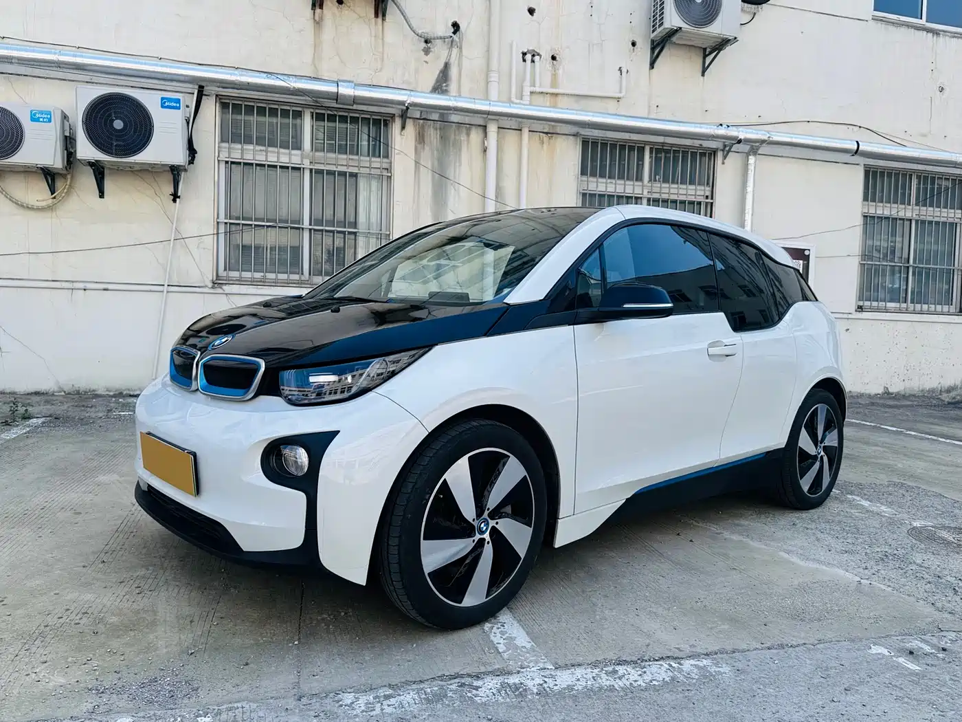 BMW i3 (Import) 2016 Upgraded Luxury Model