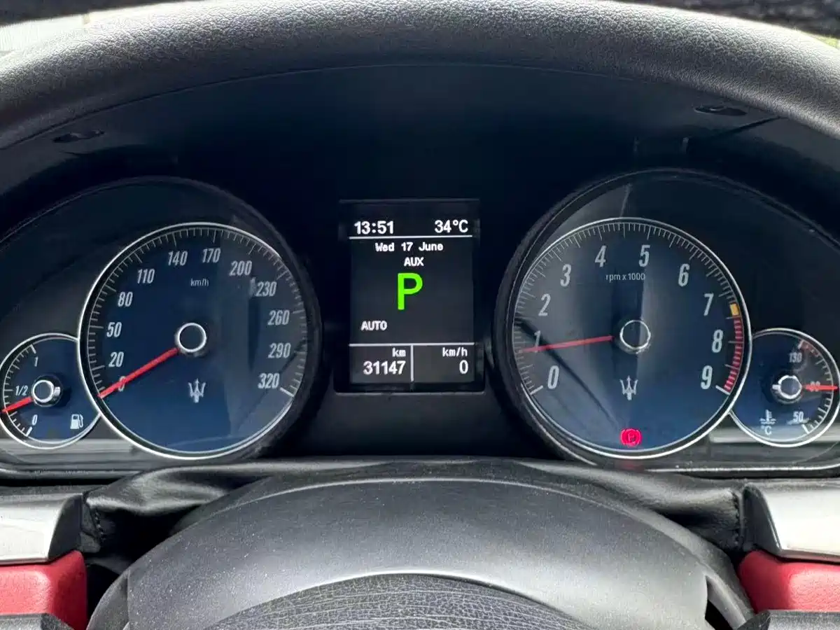 Maserati GranTurismo 2015 2007 4.2L Standard