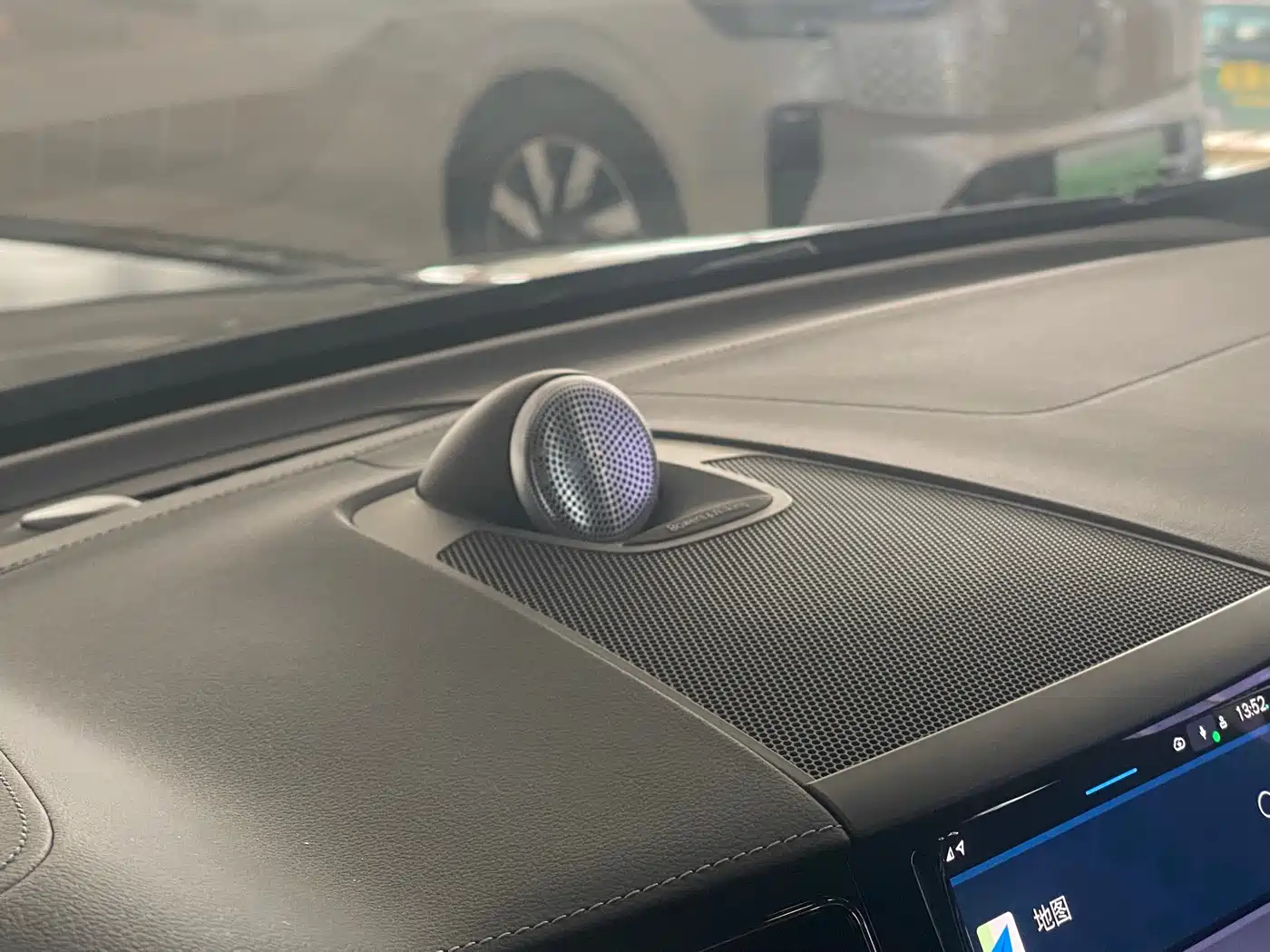 VOLVO XC60 PLUG IN HYBRID