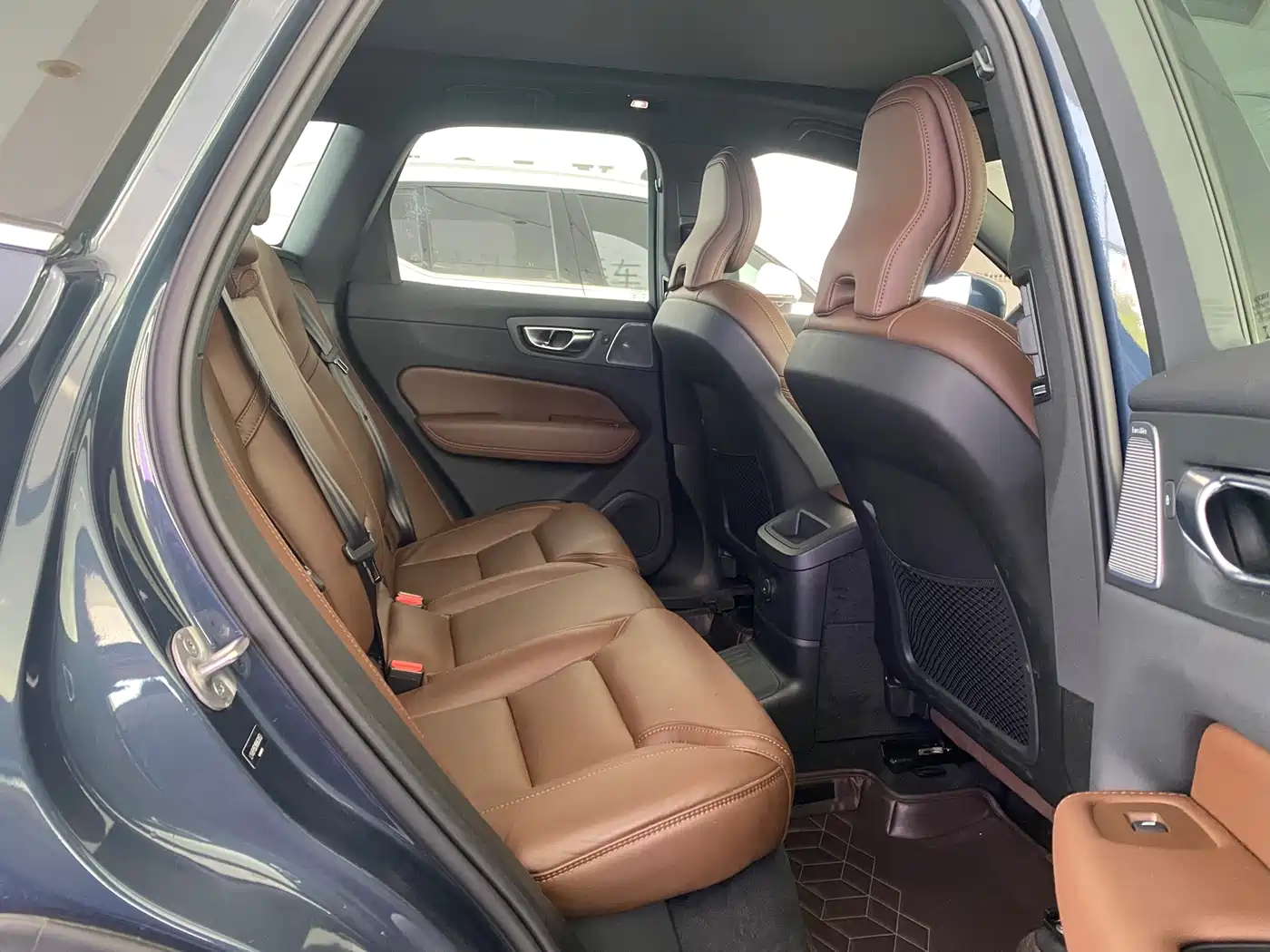 VOLVO XC60 PLUG IN HYBRID