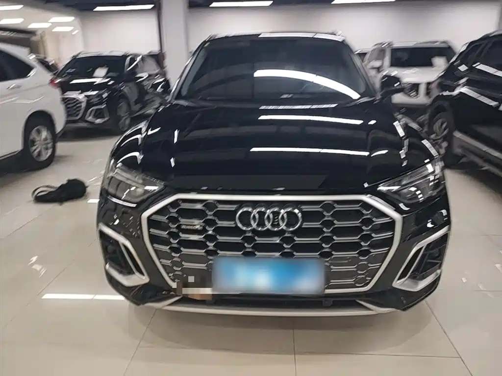 Audi Q5L 2022 Facelift 45T Luxury Dynamic фото 3