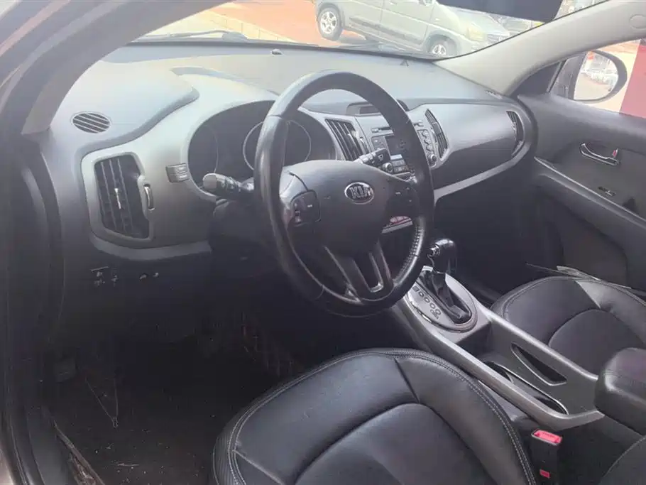 Kia Sportage 2015 2.0L Automatic 2WD GLS фото 12
