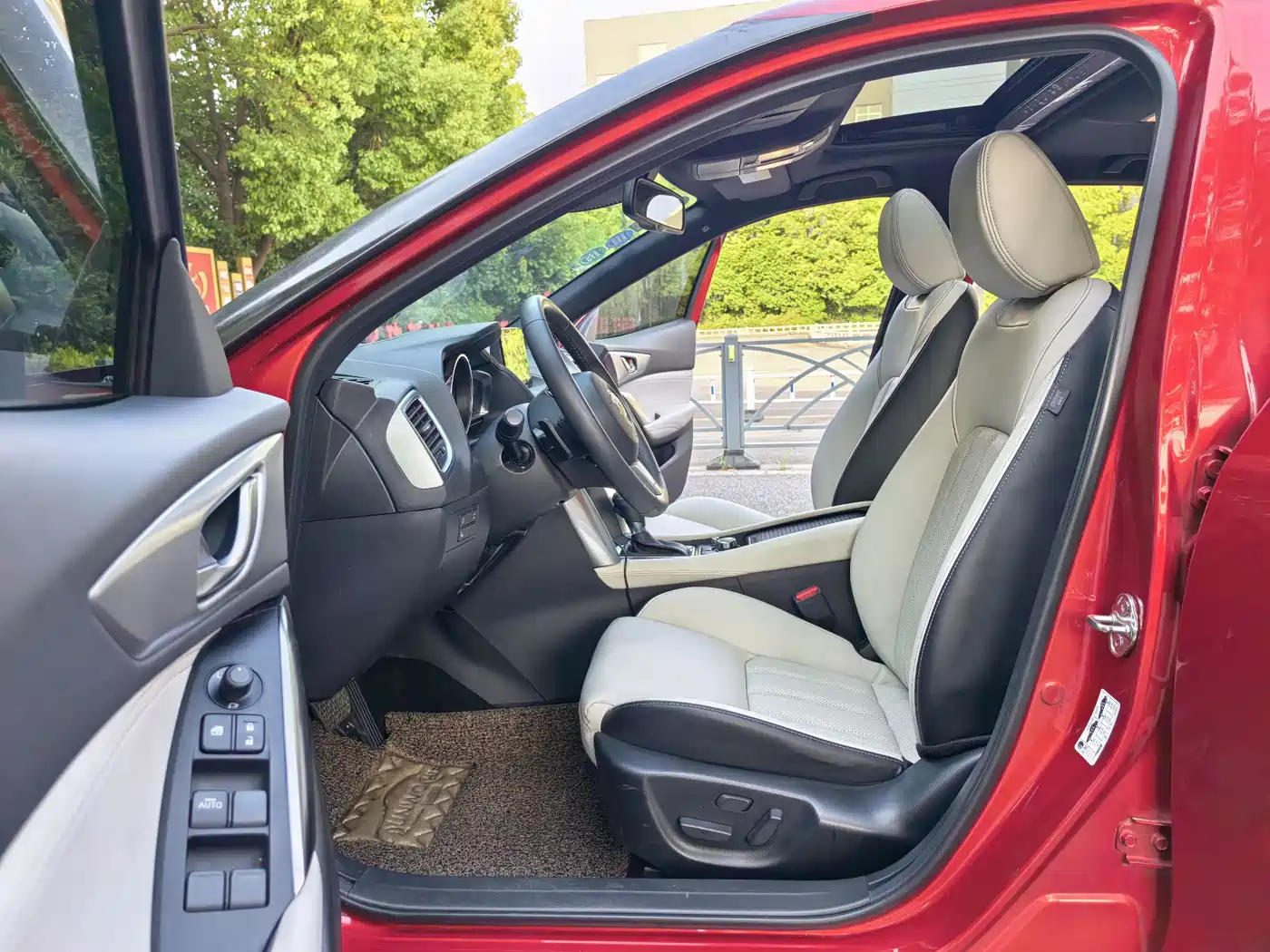 Фото 11 - Mazda CX-4