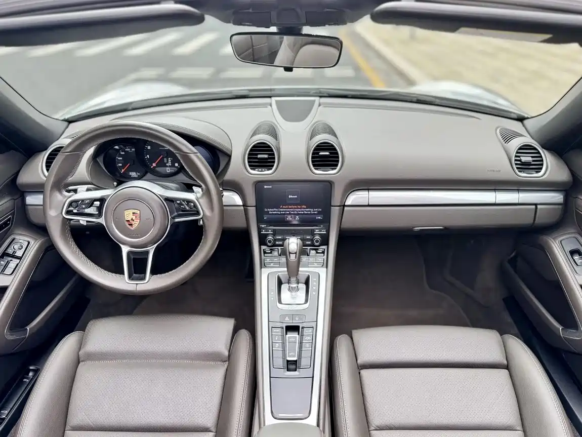 Porsche 718 2018 Boxster 2.0T фото 9