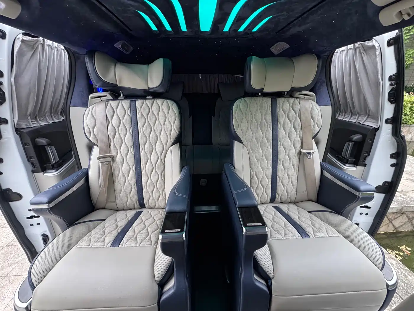 Buick GL8 2021 Land Business Class 652T Comfort фото 16