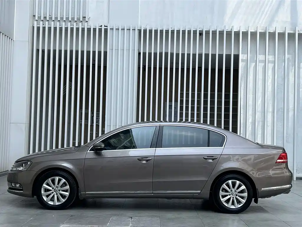 Volkswagen Magotan 2013 1.8TSI Luxury фото 4