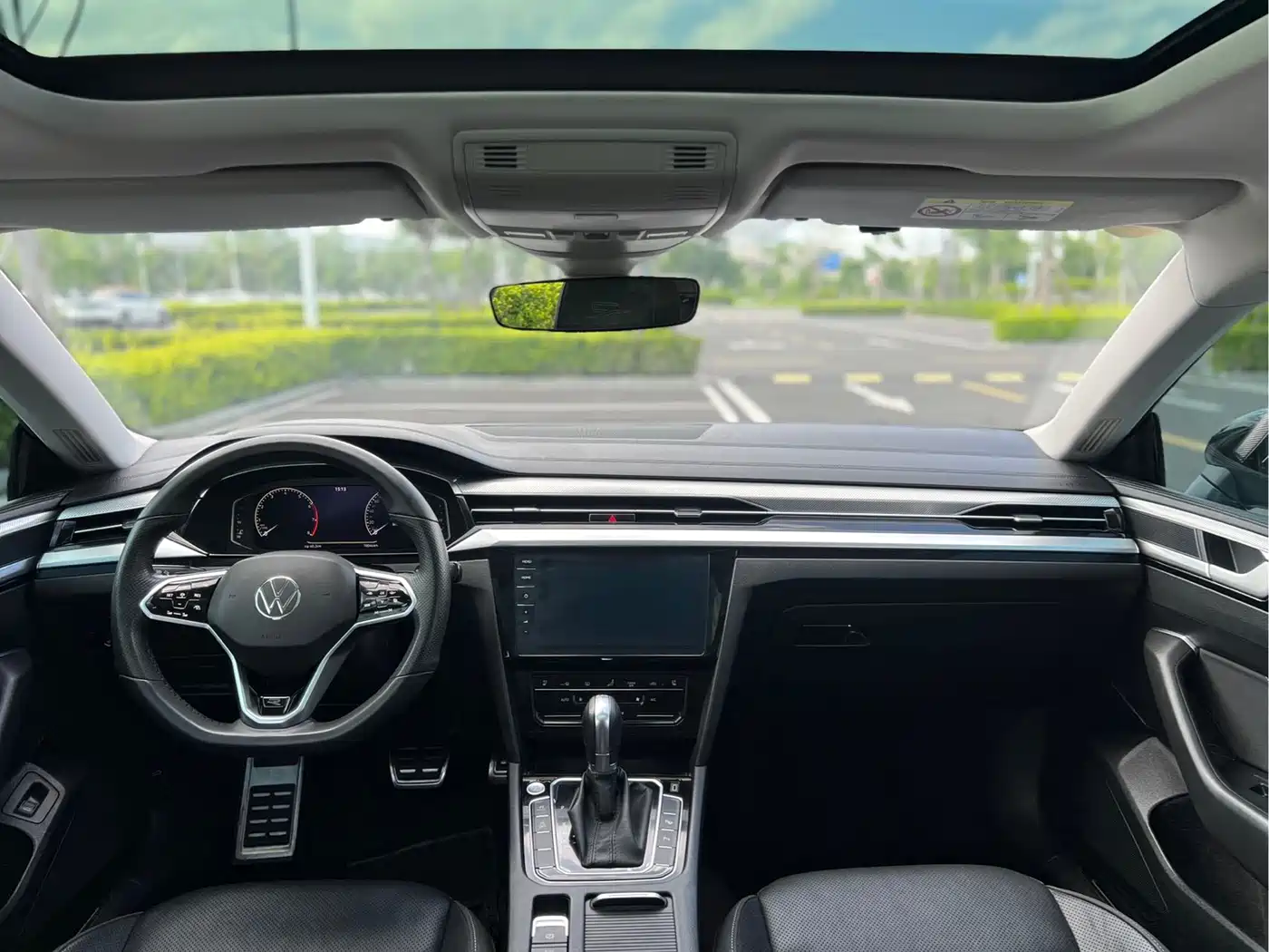 Volkswagen FAW-Volkswagen CC 2023 380TSI Eye-catching Edition фото 7