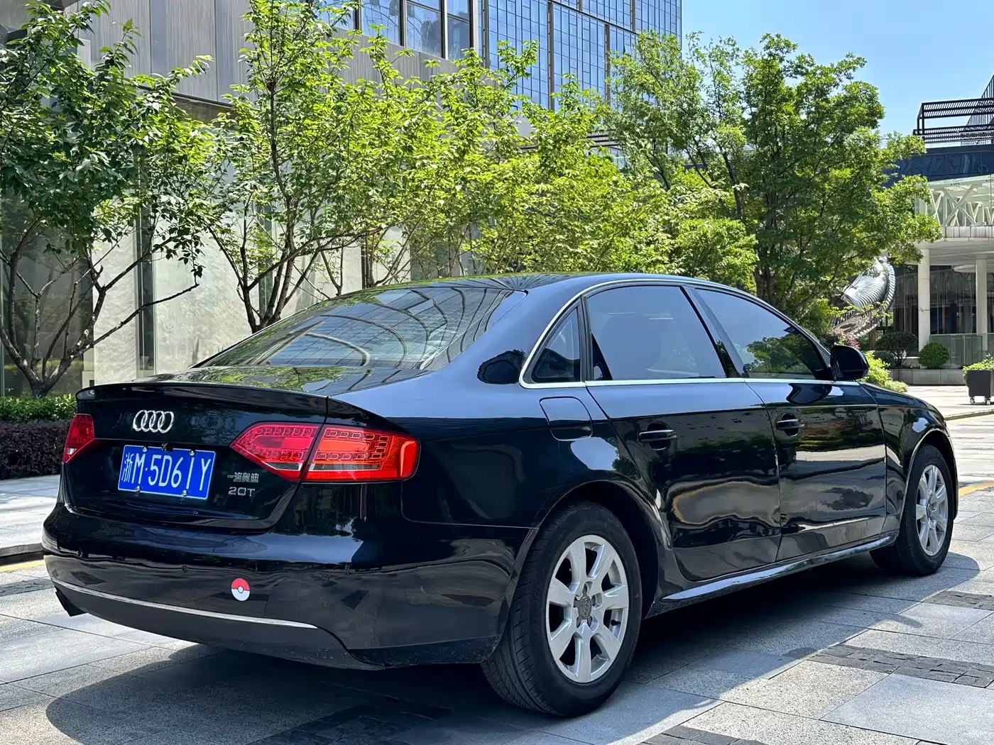Audi A4L 2012 2.0 TFSI Auto Standard фото 4