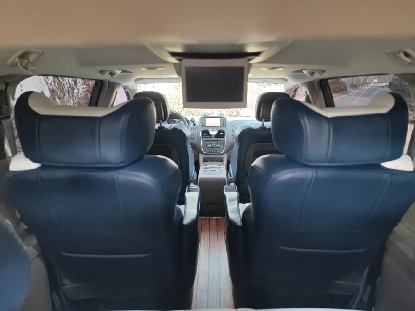 Chrysler Grand Voyager (Import) 2017 2013 3.6L Luxury Edition