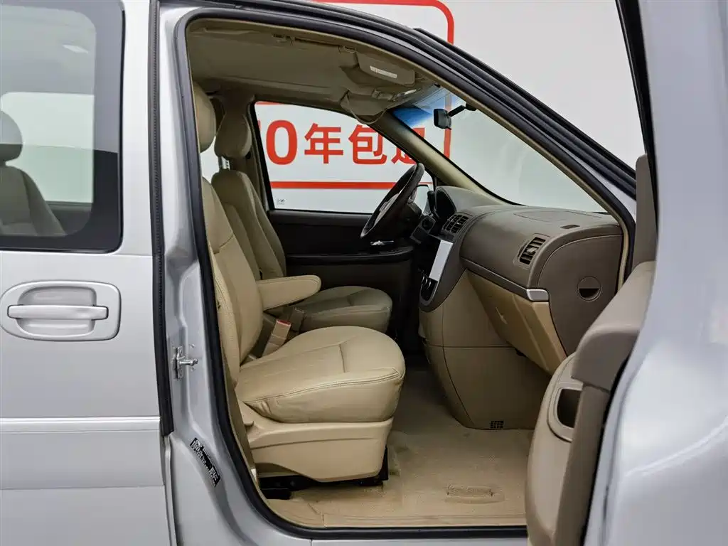 Buick GL8 2014 2.4L Classic Edition фото 23