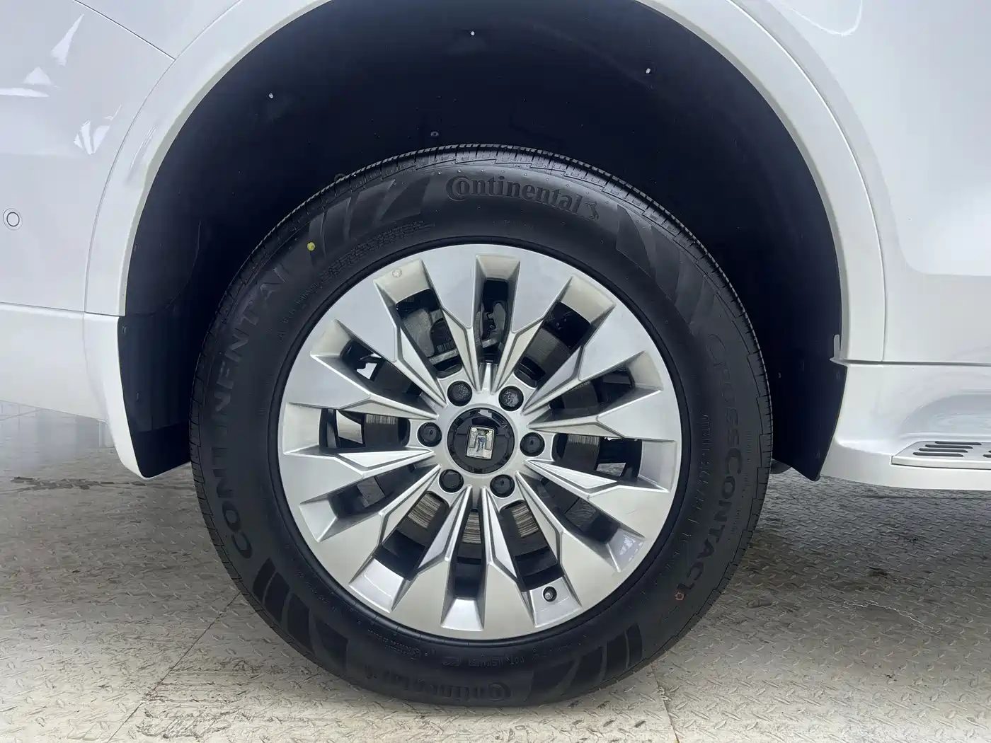 Tank 500 EV 2026 Hi4-Z Smart Edition фото 21