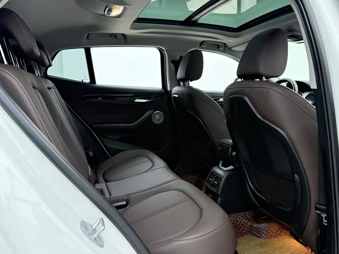 BMW X2 2023 sDrive25i M Sport Shadow Edition фото 15
