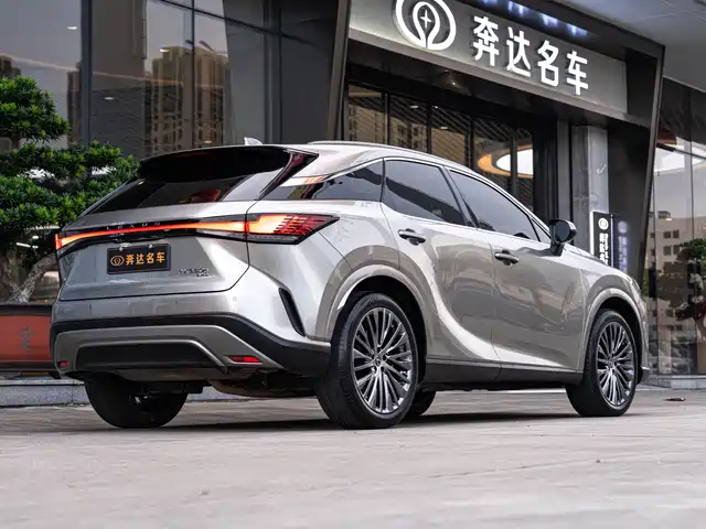 Lexus RX 2023 350h 4WD Pure Edition — фото 3