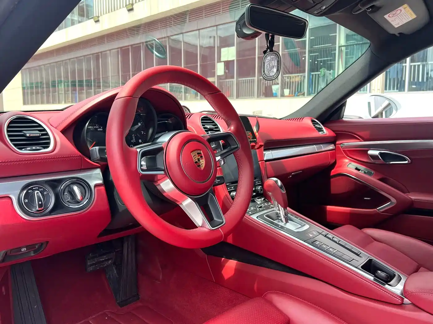 Porsche 718 2016 Cayman 2.0T фото 5