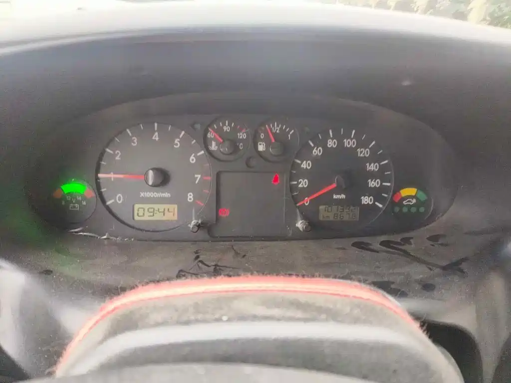 JAC Refine 2013 2011 Model 2.0L Shuttle Gasoline Comfort Edition HFC4GA3