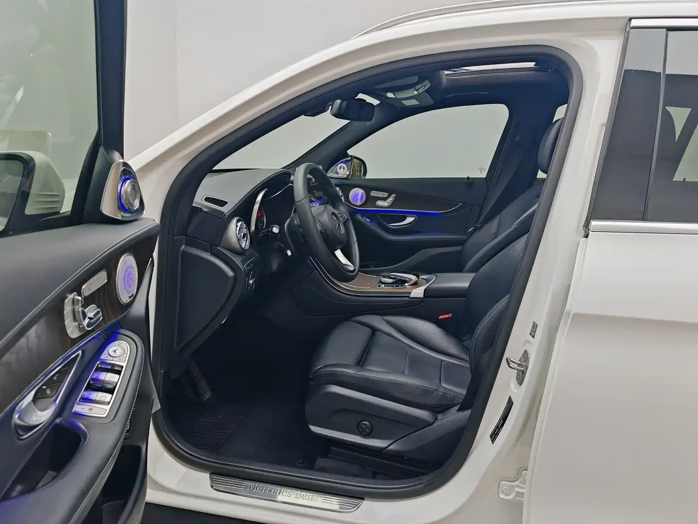Mercedes-Benz GLC 2017 GLC 300 4MATIC Dynamic фото 19