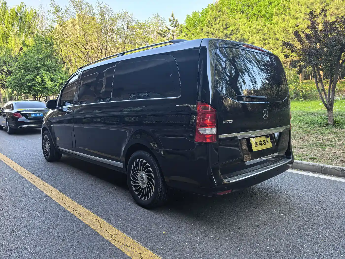 Mercedes-Benz Vito 2018 2.0T Elite Edition 7-Seater China V фото 5