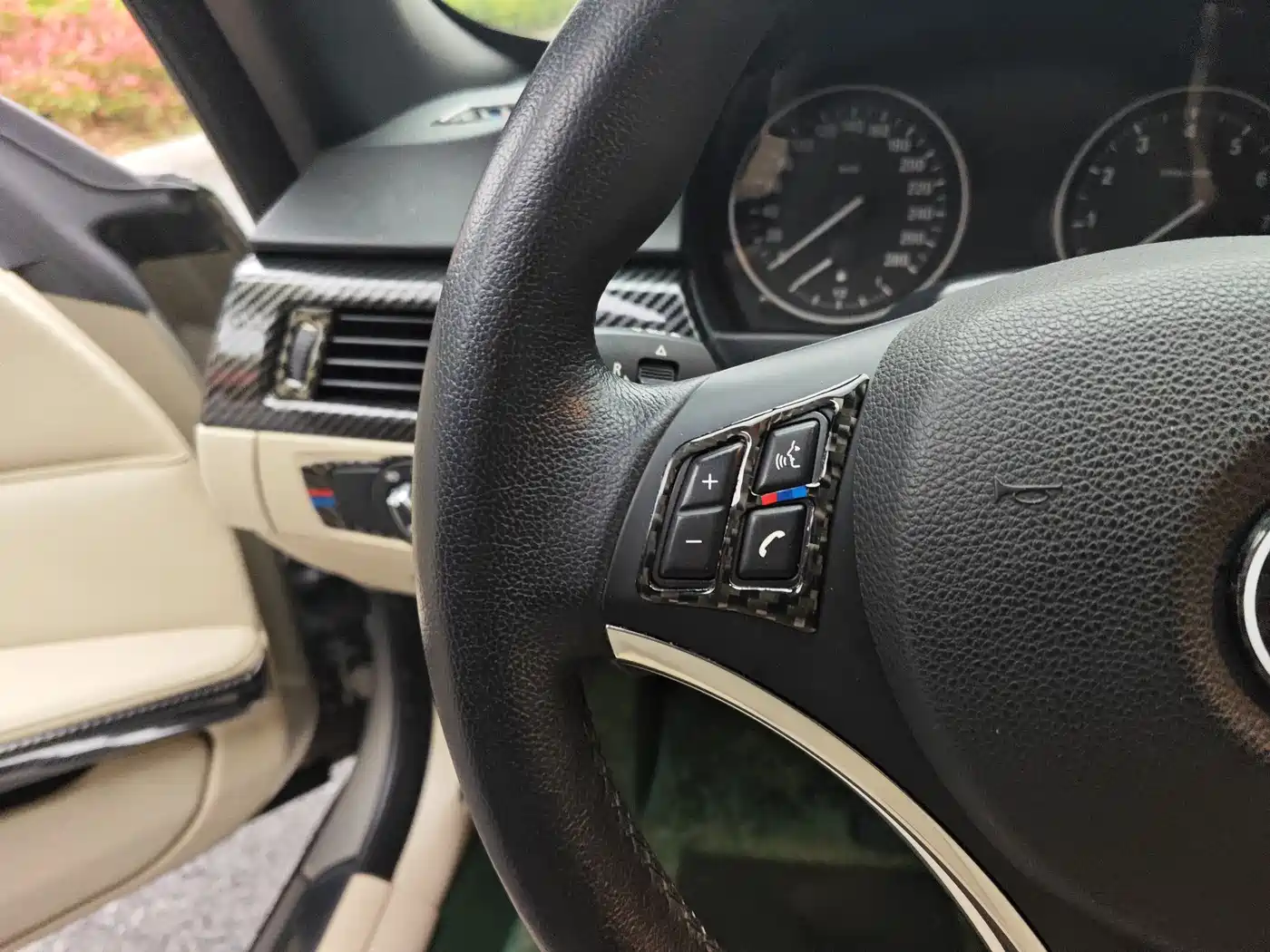 BMW 3 Series (Import) 2009 Model 330i Convertible фото 11
