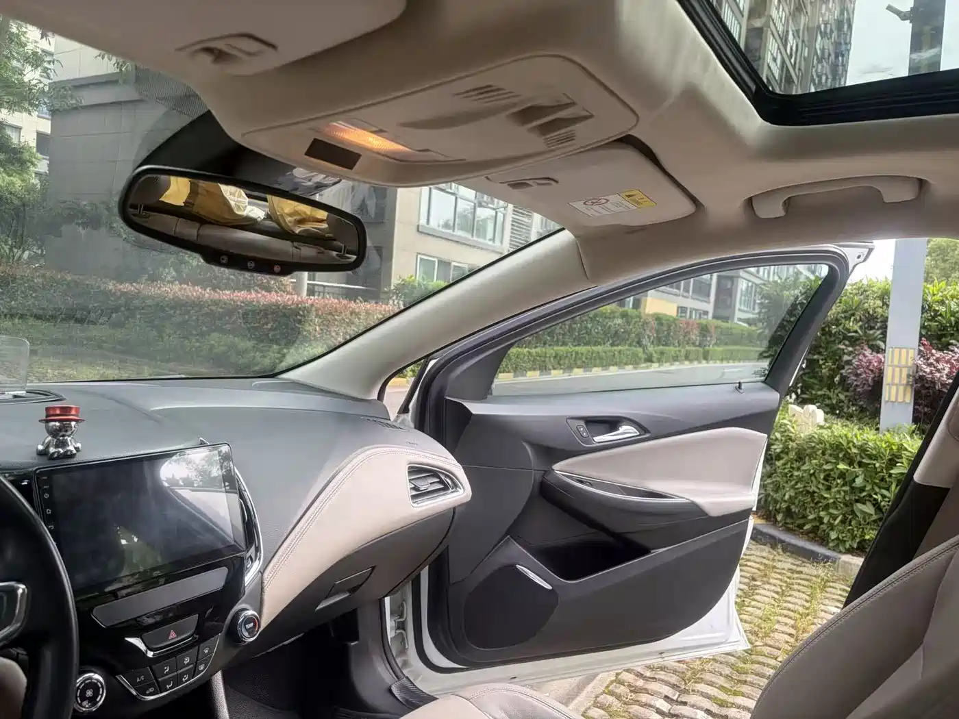 Chevrolet Cruze 2015 1.4T DCG Luxury Edition фото 15