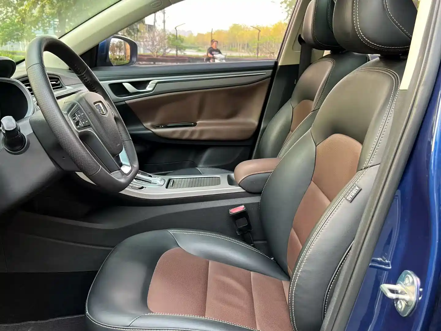Photo 7 - Geely Emgrand GL