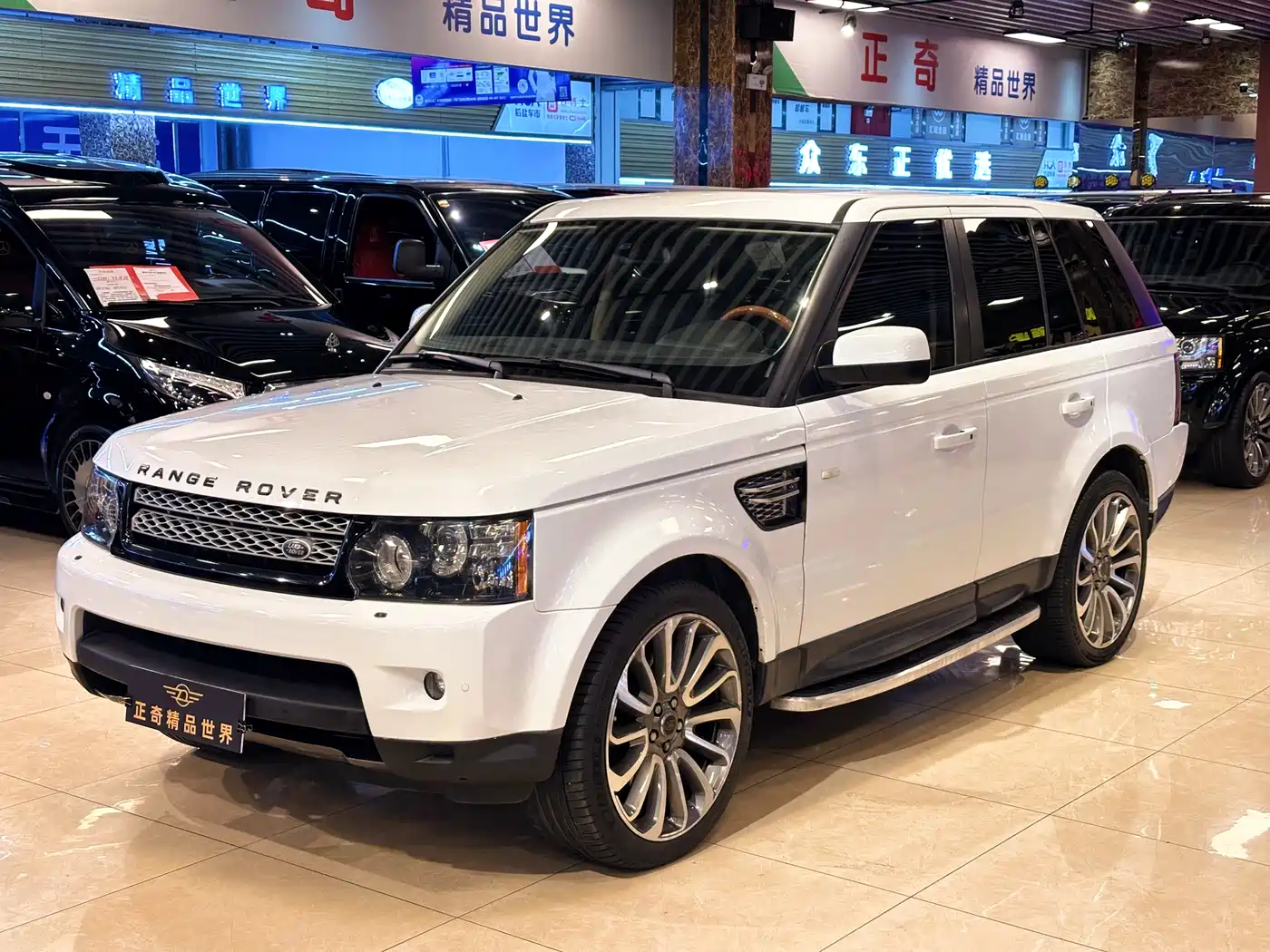 Land Rover Range Rover Sport 2011 3.0 TDV6 Sporty Diesel фото 3