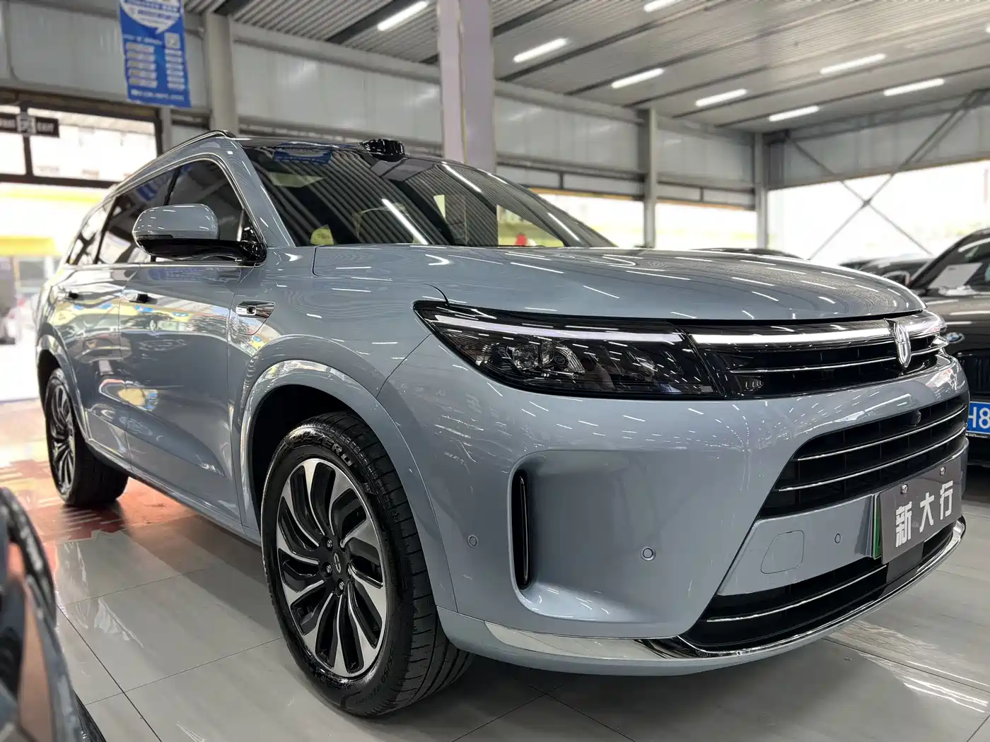 AITO Wenjie AITO M7 2024 1.5T Smart AWD Max Edition 5-Seater фото 3