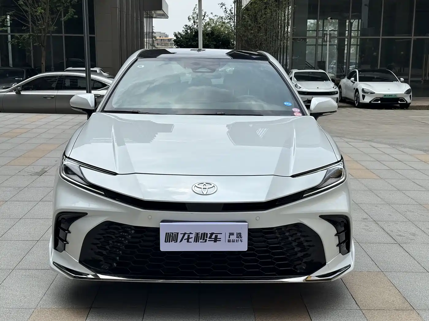 Toyota Camry 2024 Model Dual Hybrid 2.0HXS Sport Plus Edition фото 3