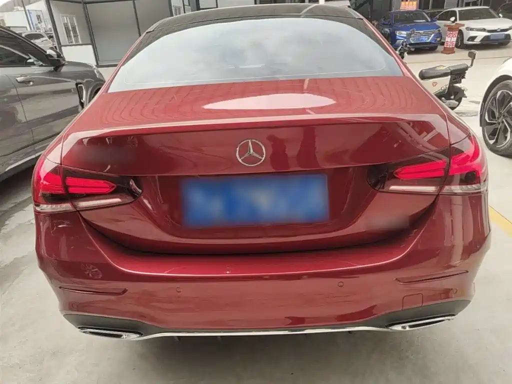 Mercedes-Benz A-Class 2020 A 200 L Sport Sedan фото 6