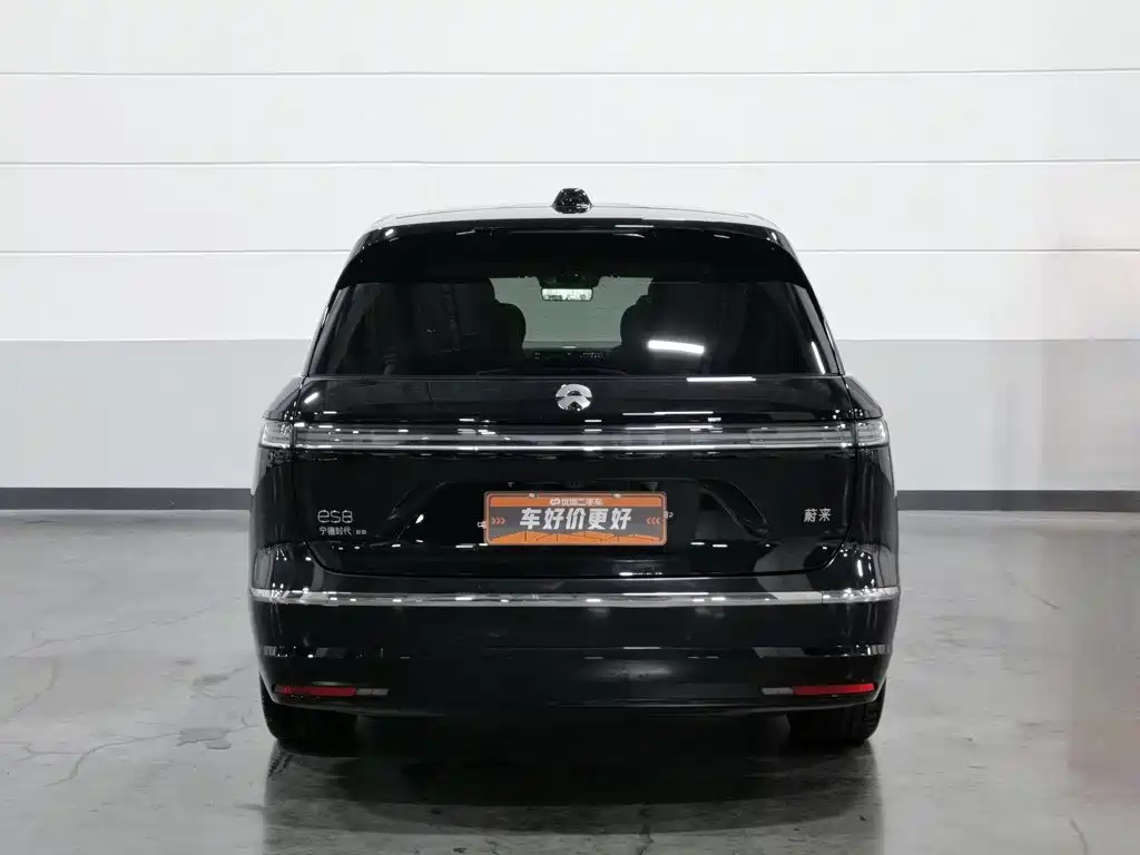 NIO ES8 2026 2025 Model 6-Seat Executive Luxury Edition