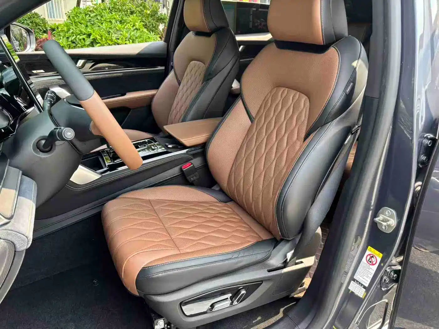 BYD Tang New Energy 2021 DM-i 112KM Honor фото 9