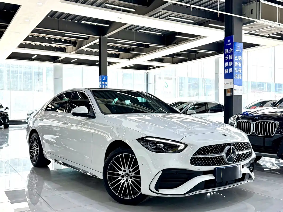 Mercedes-Benz C-Class 2025 C 260 L Sport Edition фото 3
