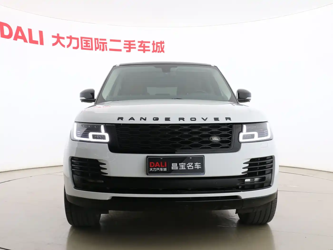 Land Rover Range Rover 2015 3.0 SC V6 Vogue SE Genesis Extended Edition фото 4