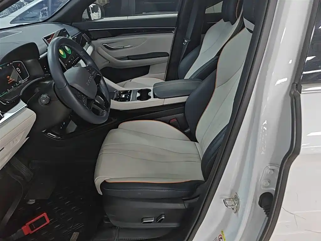 BYD Song PLUS PHEV 2023 Champion Edition DM-i 110KM Flagship фото 15