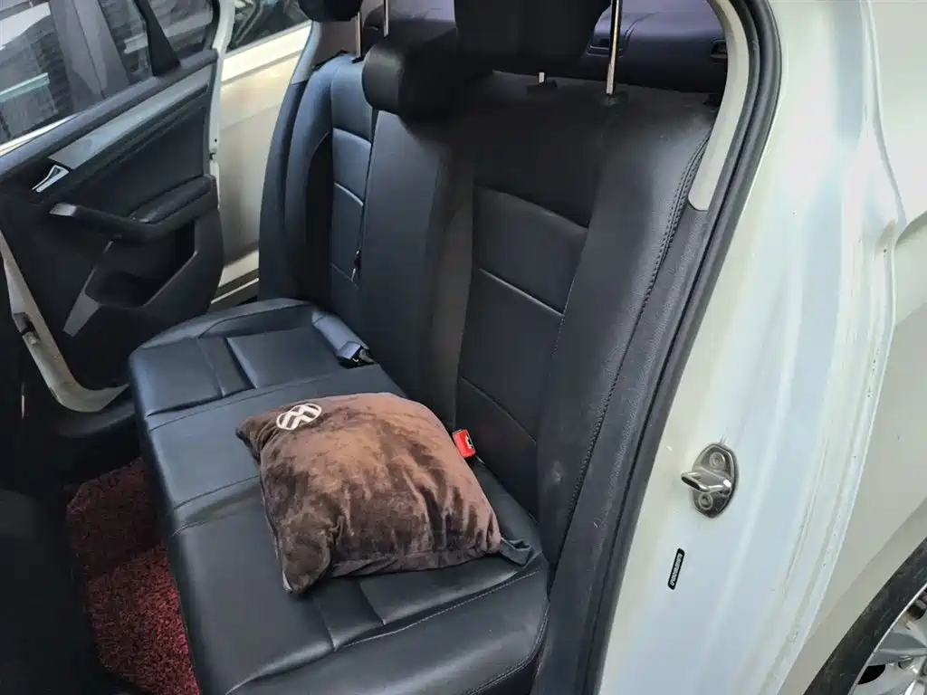 Volkswagen Bora 2018 1.5L Automatic Fashion фото 15