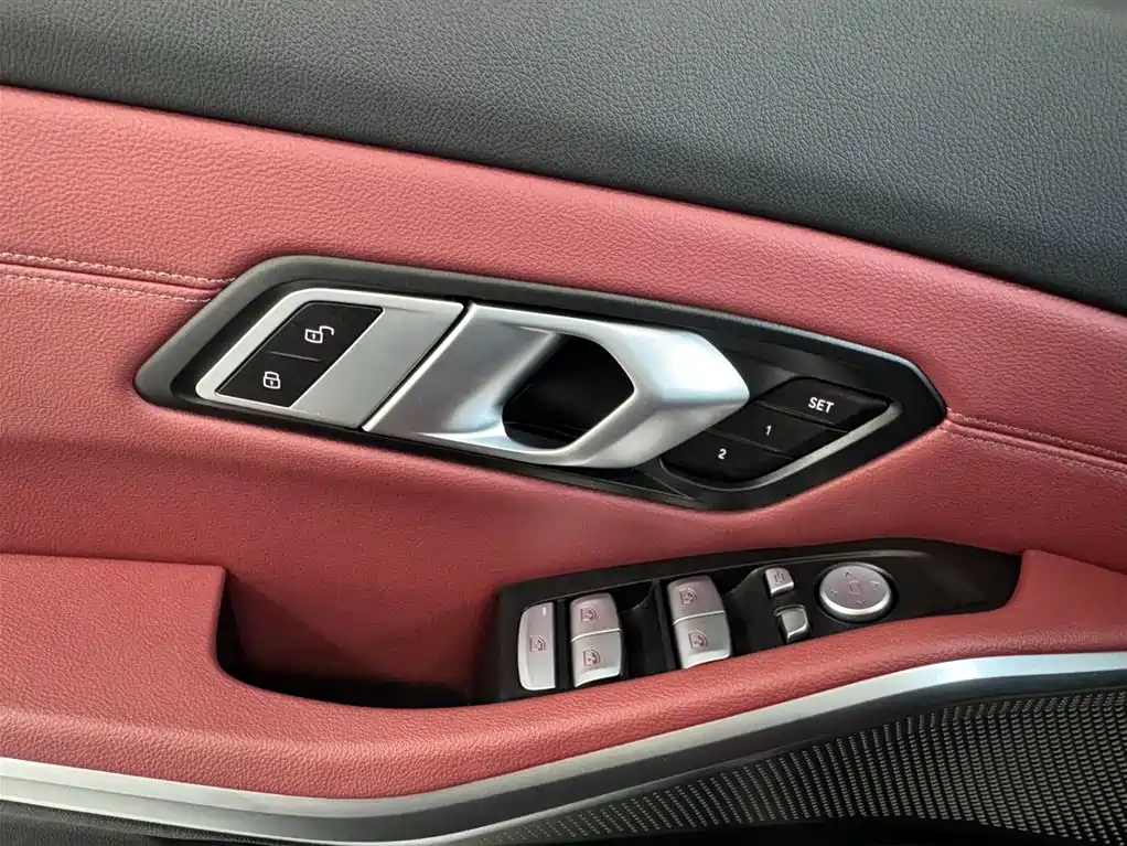 BMW 3 Series 2023 320Li M Sport Package фото 7
