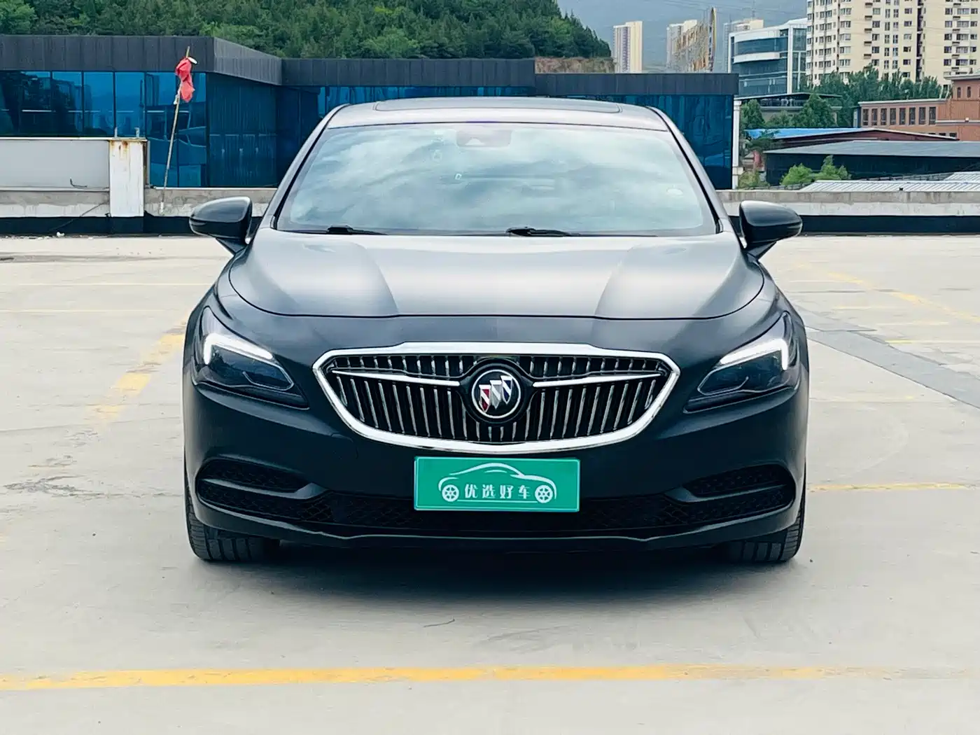 Buick LaCrosse 2016 Model 28T Luxury фото 2