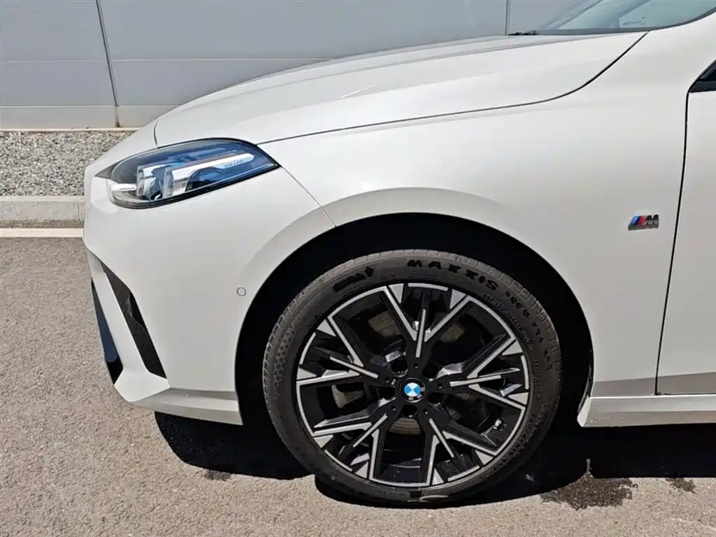BMW 2 Series 2025 225L M Sport Package фото 4