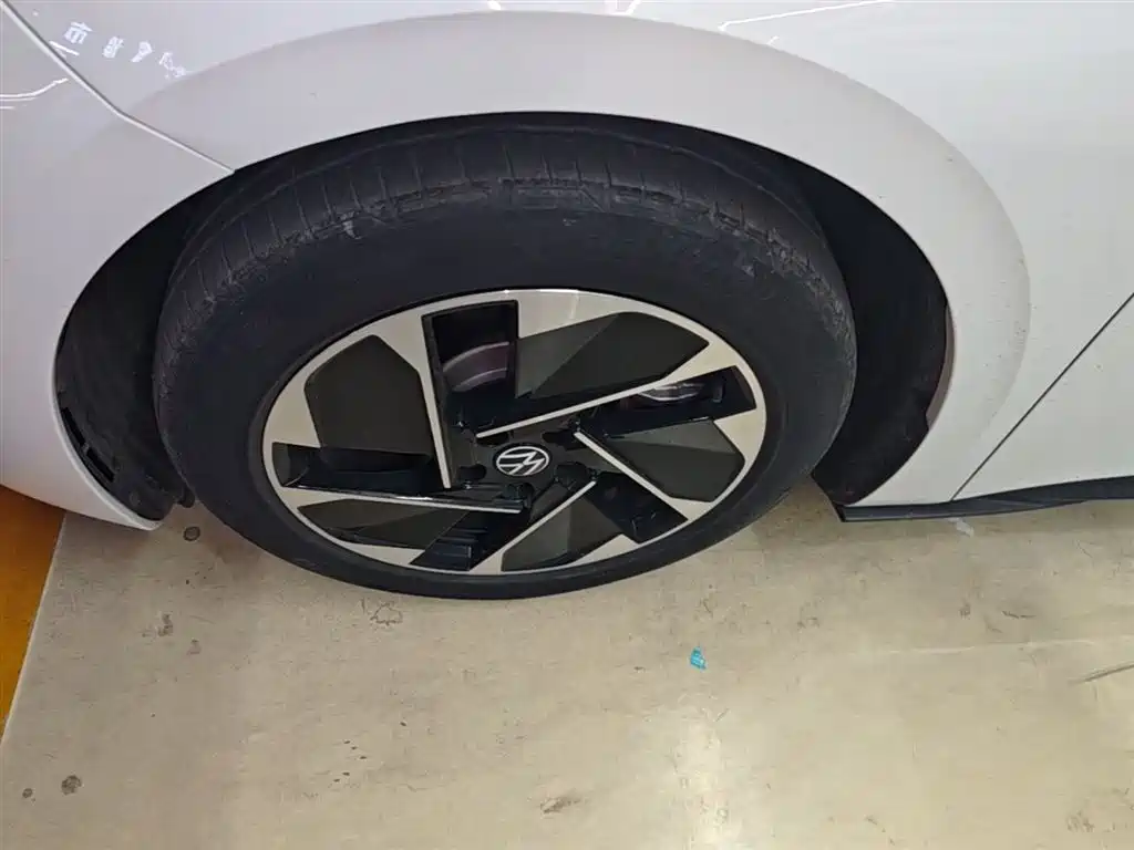 Volkswagen ID.3 2024 Pure Smart Edition фото 23
