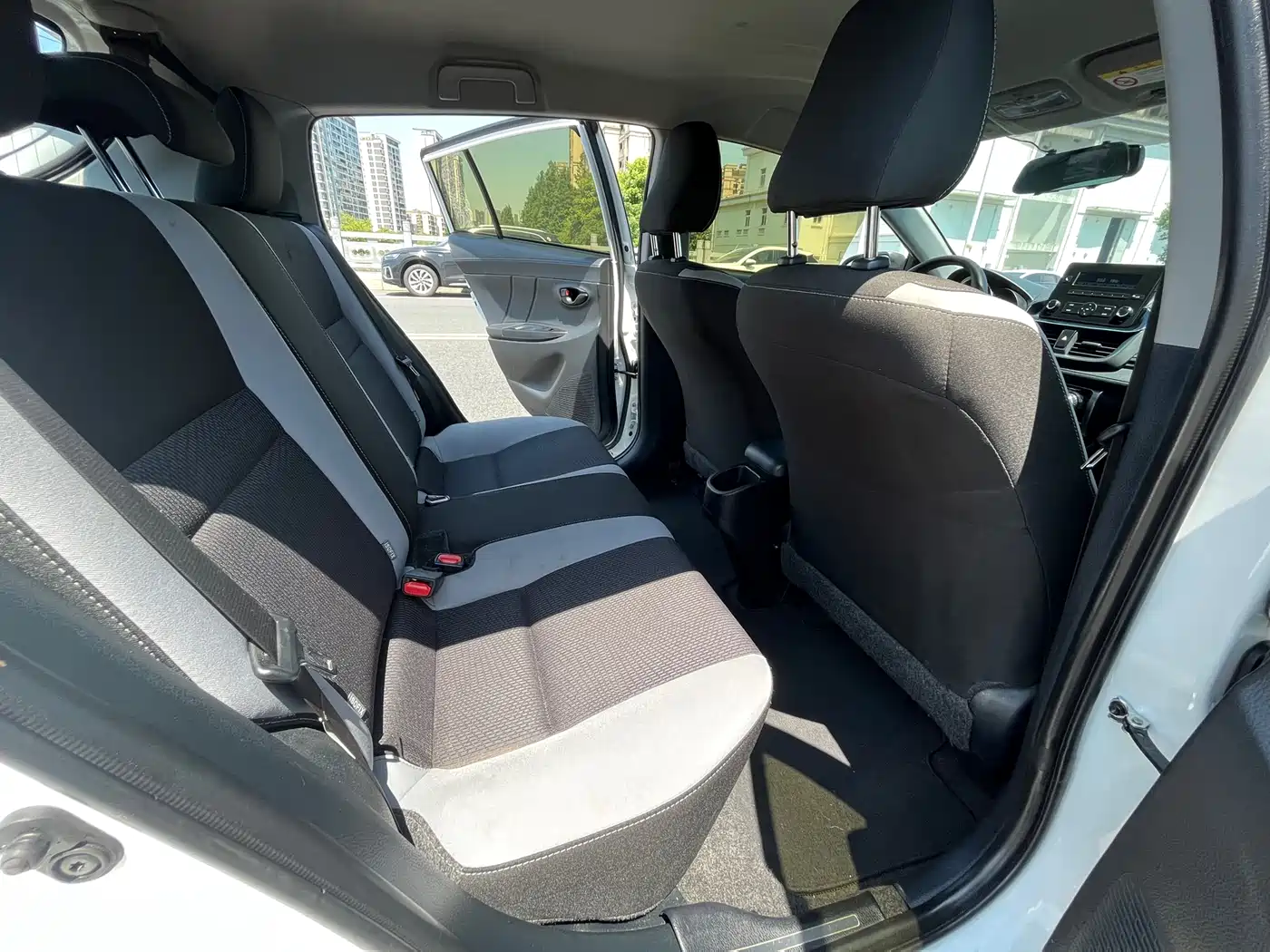 Toyota YARiS L Zhi Xuan 2020 Zhiyan X 1.5L CVT Premium Edition фото 9