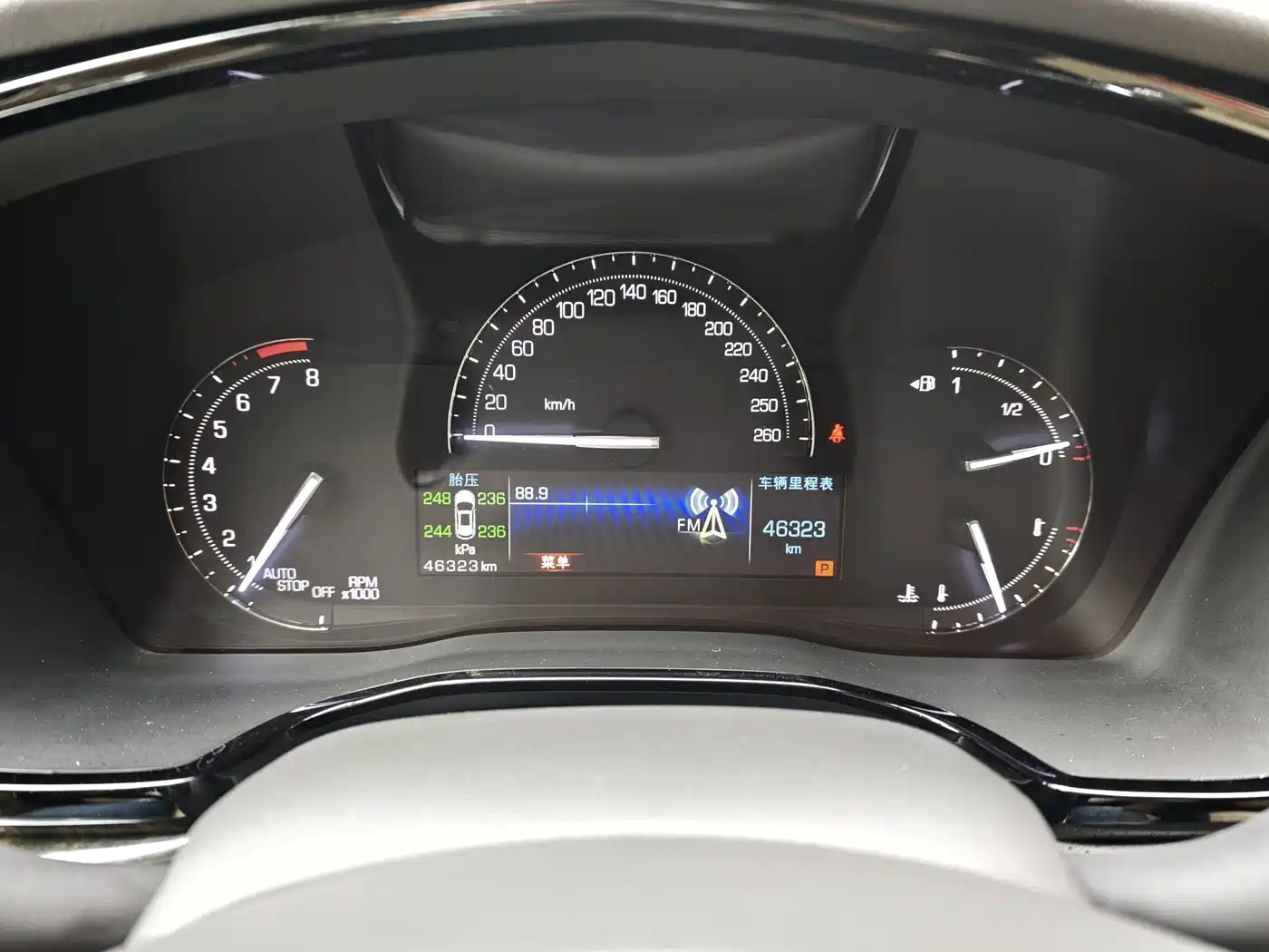 Cadillac XT5 2017 2016 25T Technology Model