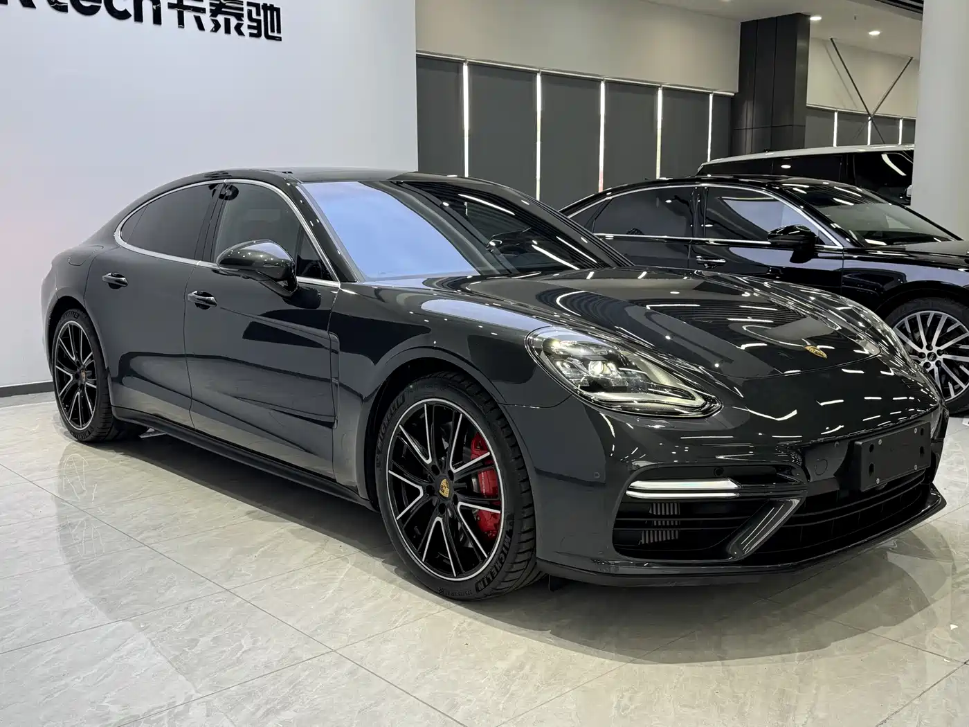 Porsche Panamera 2017 Panamera Turbo 4.0T фото 3