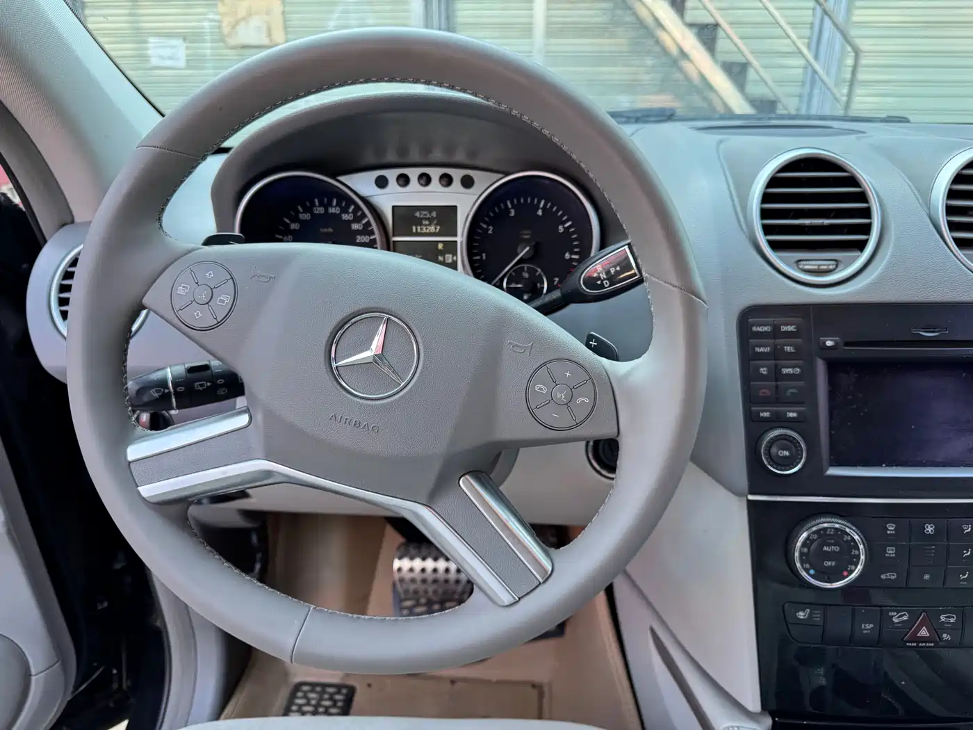 Mercedes-Benz M-Class 2010 ML 300 4MATIC фото 10