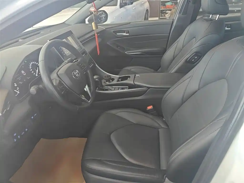 Toyota Avalon 2023 2.0L Premium Selection фото 15