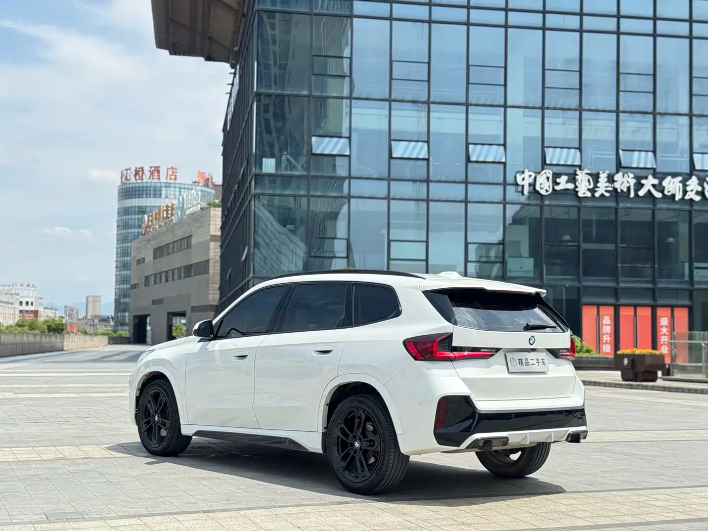 BMW X1 2023 sDrive25Li M Sport Package фото 7
