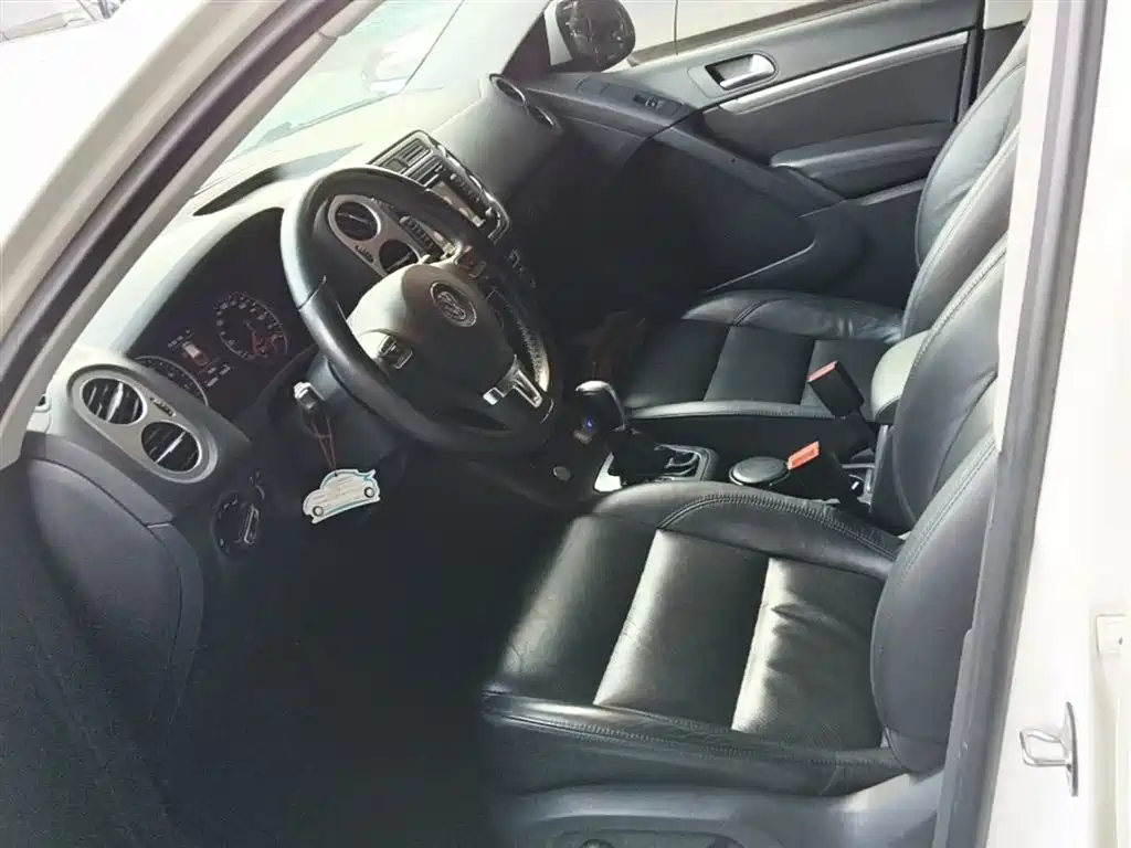 Volkswagen Tiguan 2015 1.8TSI Automatic 2WD Highline фото 15