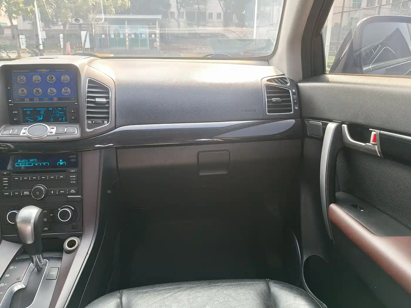 Chevrolet Captiva 2012 2.4L 4WD Flagship Edition 7-Seater фото 17