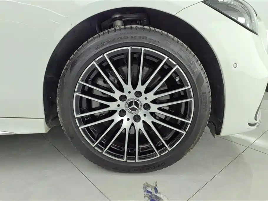Mercedes-Benz C-Class 2024 Second Facelift C 260 L Sport фото 6